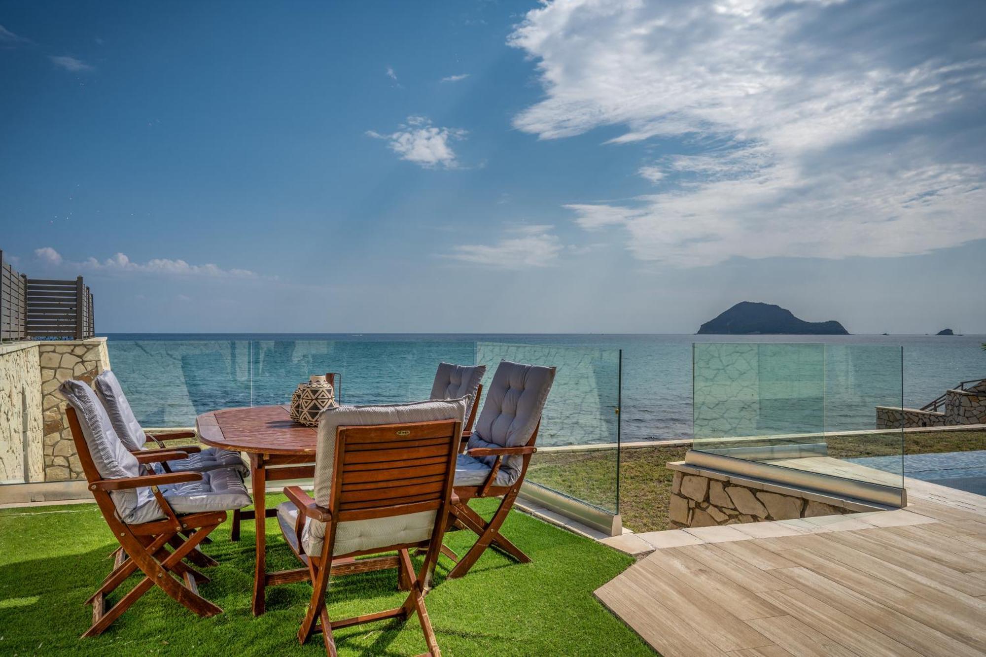 Violet Beach Front Private Villa Laganas Bagian luar foto