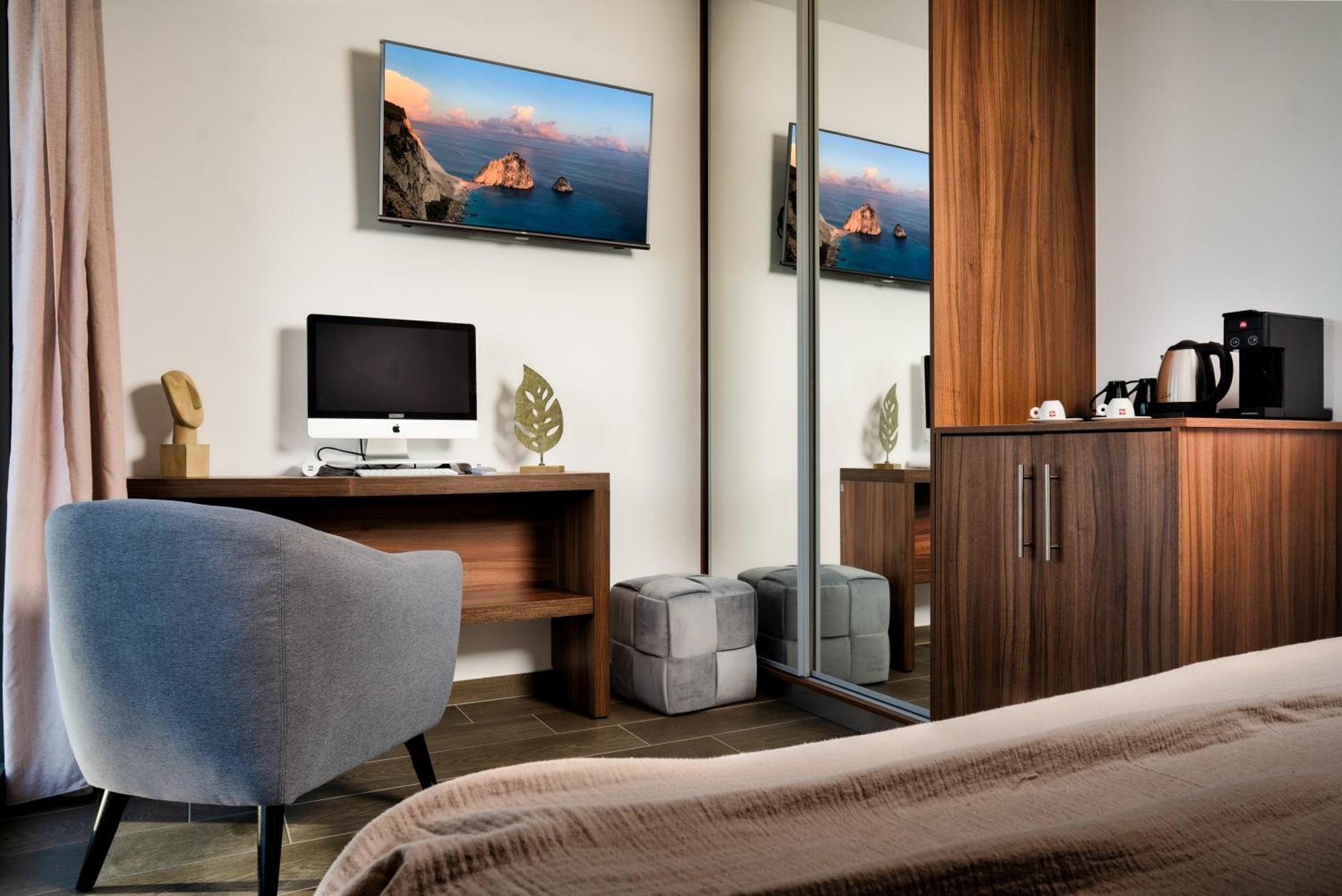 Violet Beach Front Private Villa Laganas Bagian luar foto